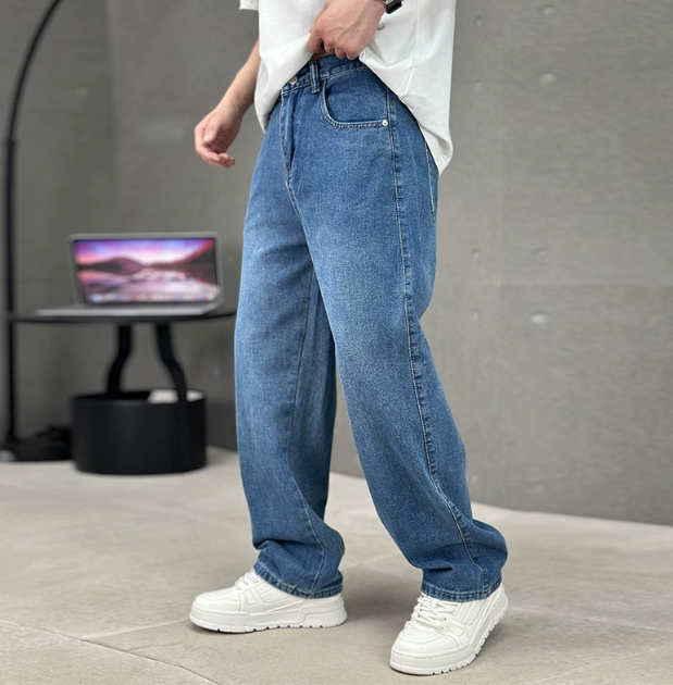 Men's Straight Leg Denim Jeans