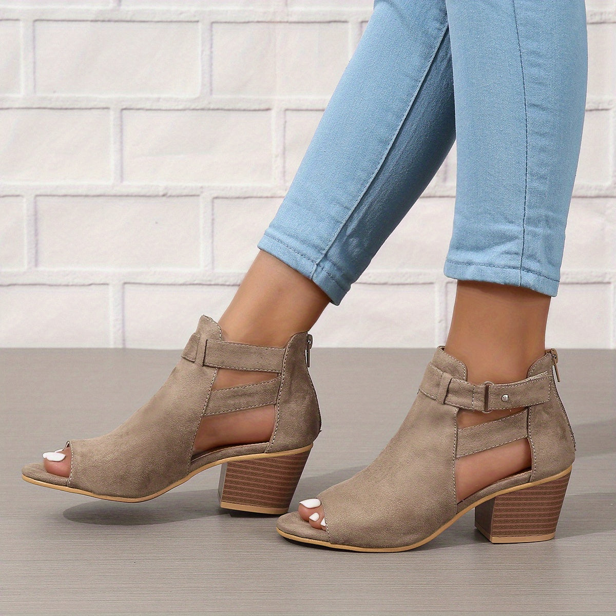 Elegant Peep-Toe Block Heel Sandals