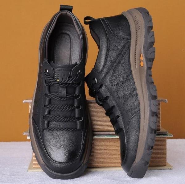 Men's Classic Orthopedic Shoes with Everyday Support Close Up