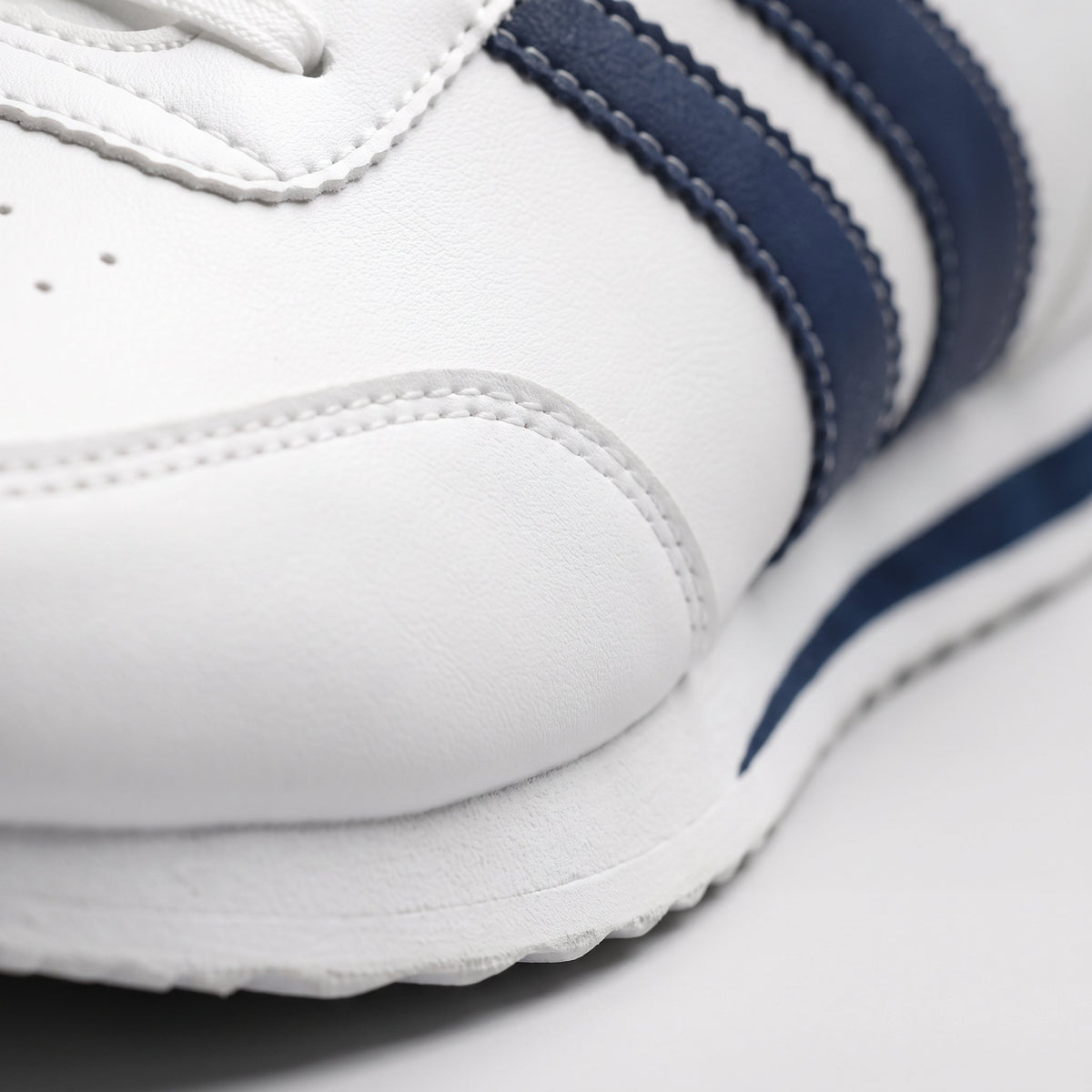 Men's Orthopedic Sneakers with All-Day Arch Support Detail
