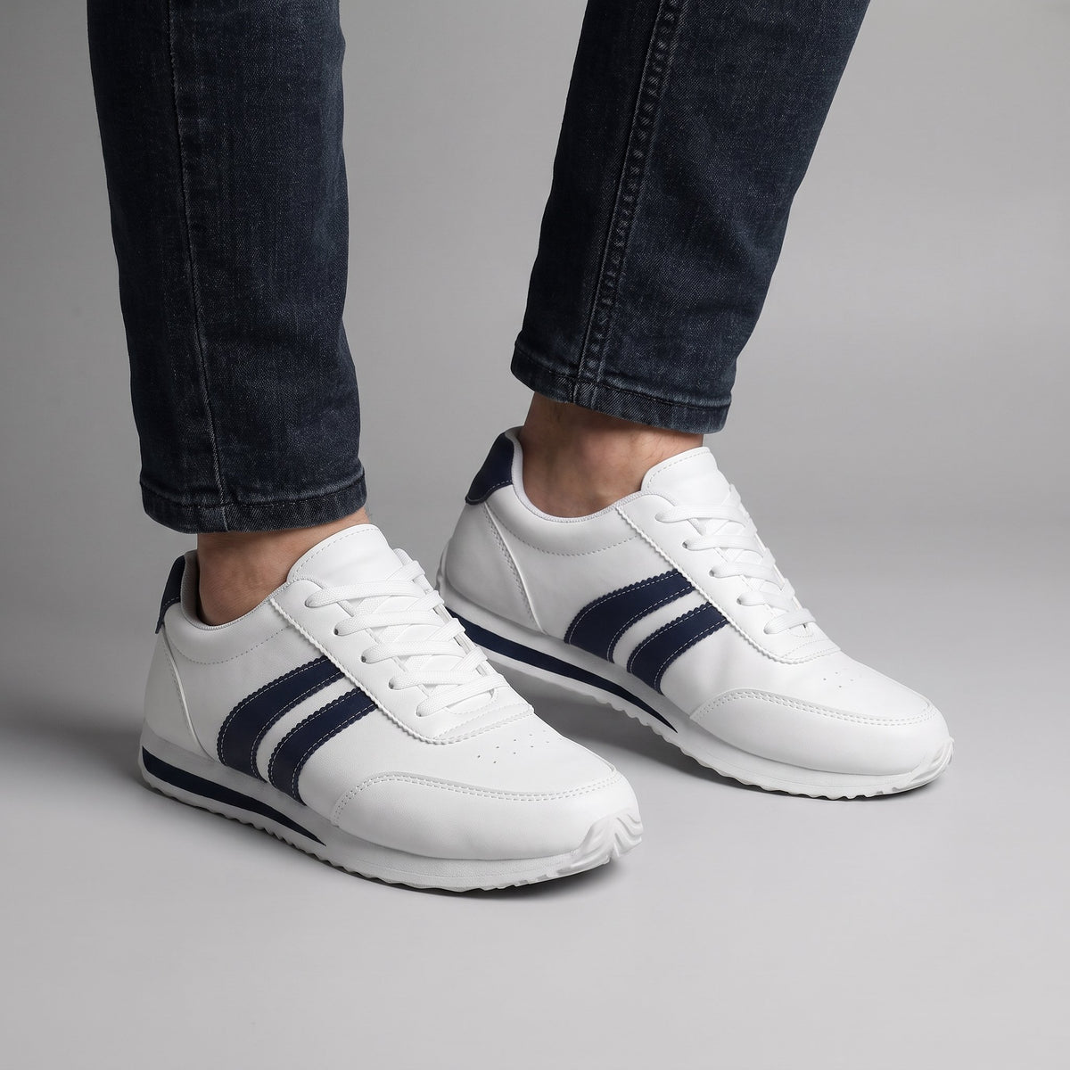 Men's Orthopedic Sneakers with All-Day Arch Support Hero
