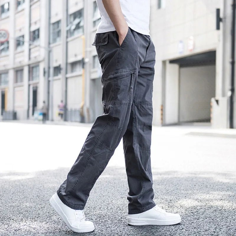 Men's Relaxed Fit Cargo Pants with Stretch Fabric Detail