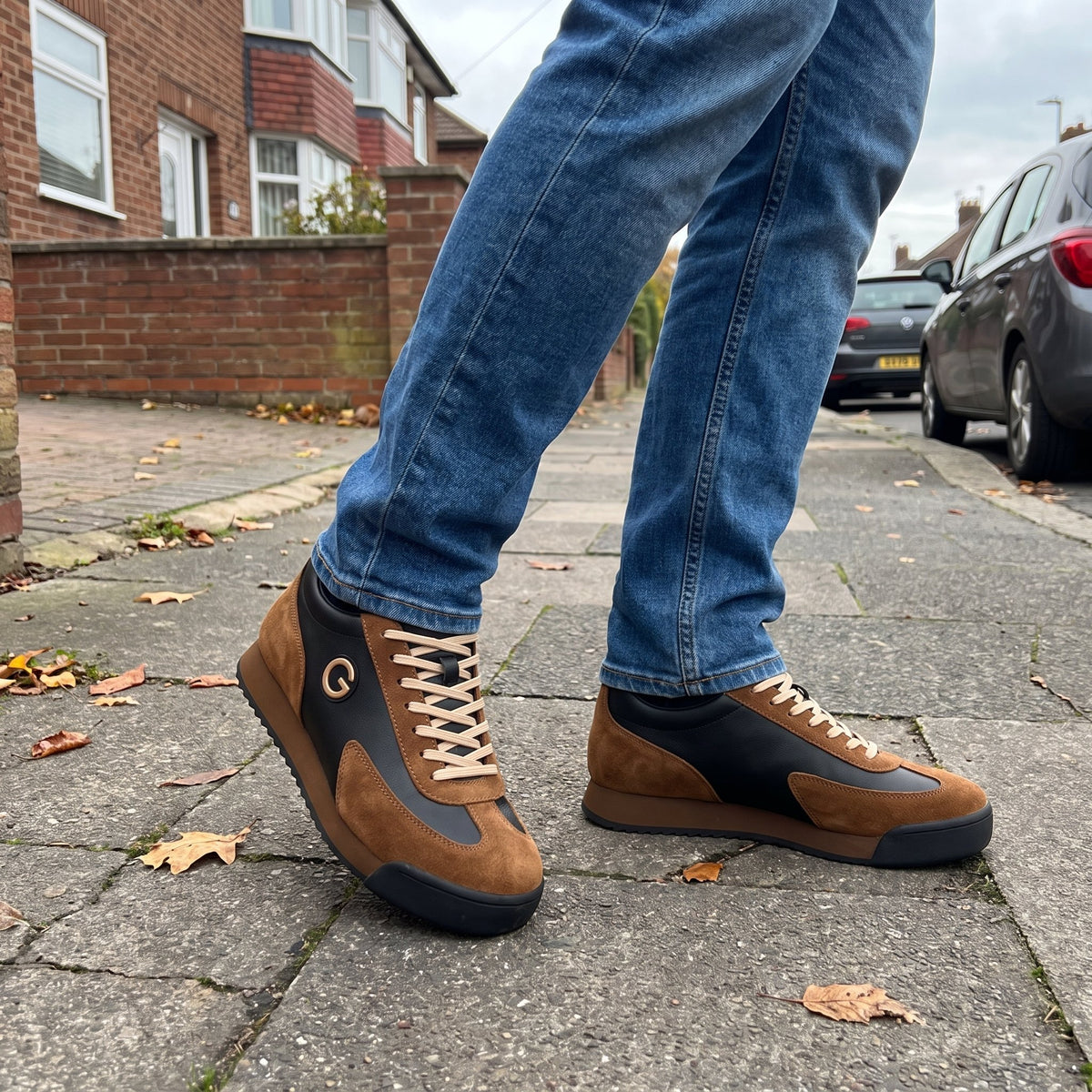 Men's Suede Texture Runners with Cushioned Insole Front