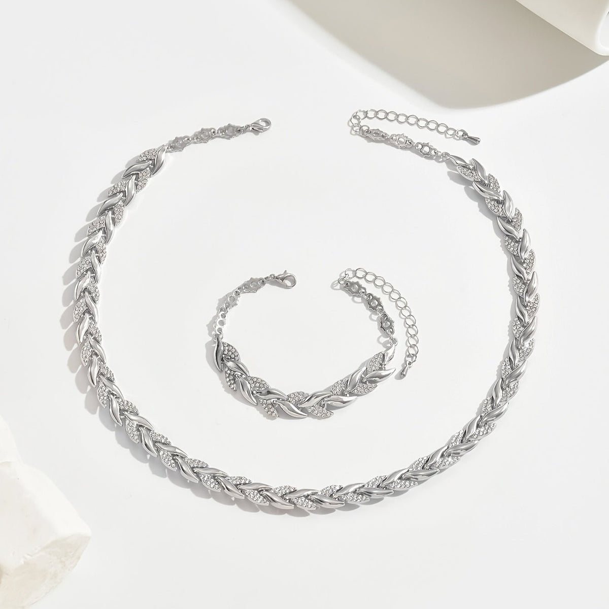 Women's Elegant Rhinestone Fish Tail Jewellery Set View 11