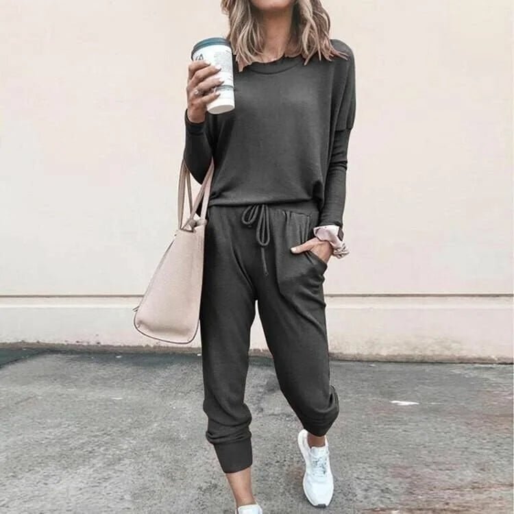 Women's Soft Knit Loungewear Set with Drawstring Joggers Detail